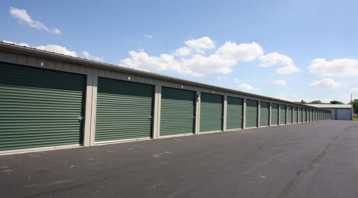 Drive up self storage units