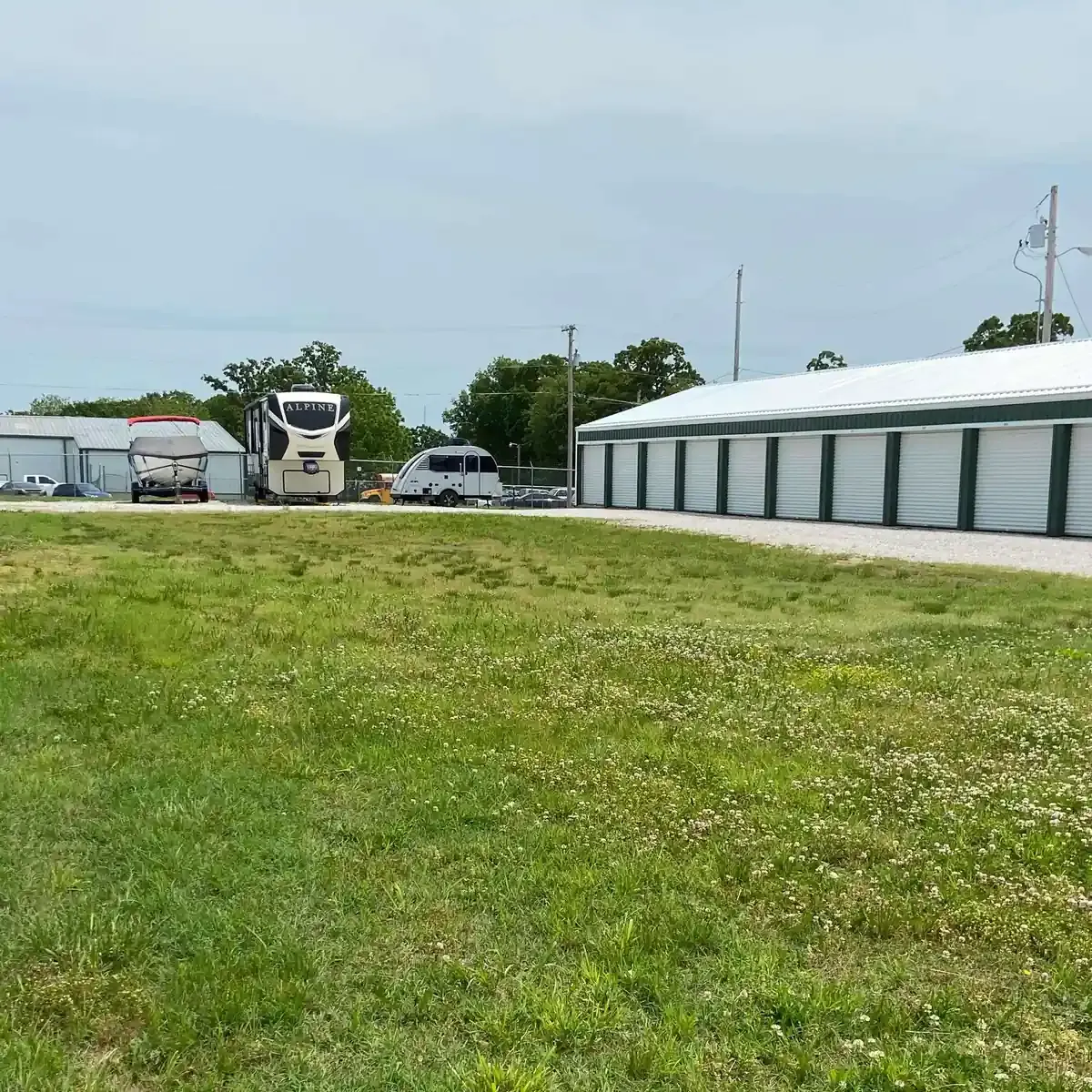 Drive up self storage units with camper boat rv parking