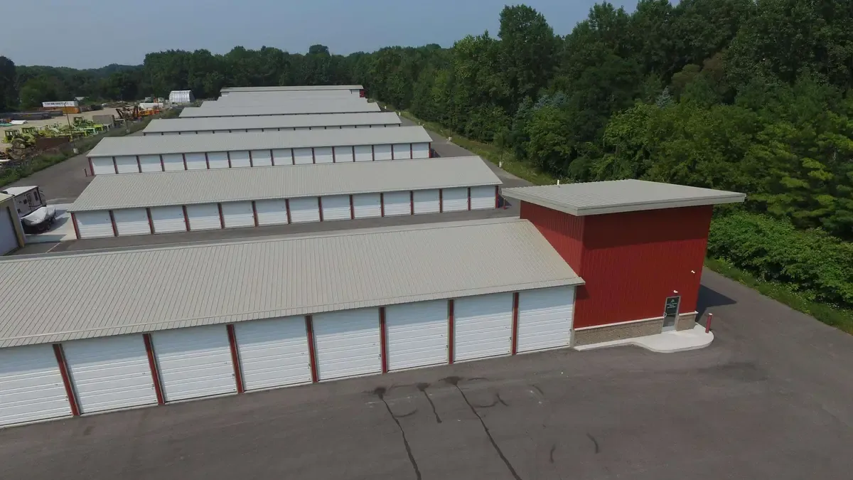 Drivie up self storage with wide lanes