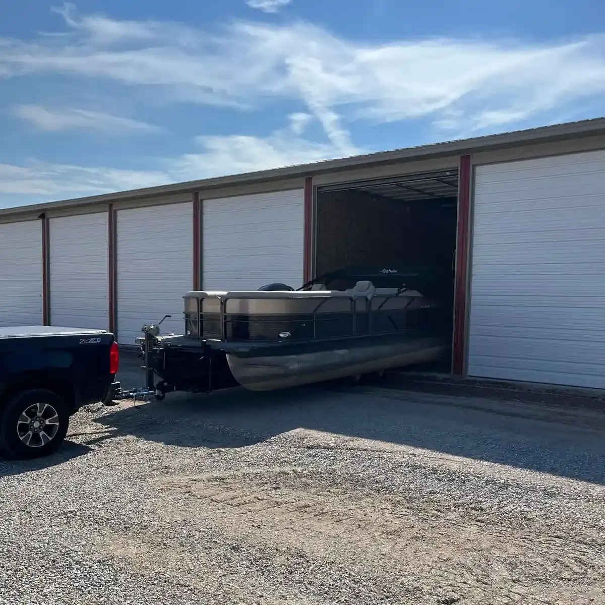 Enclosed boat rv camper parking