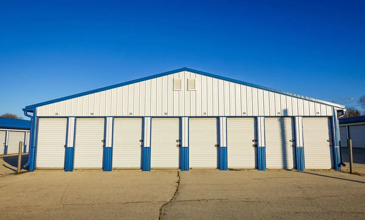 End row drive up self storage units