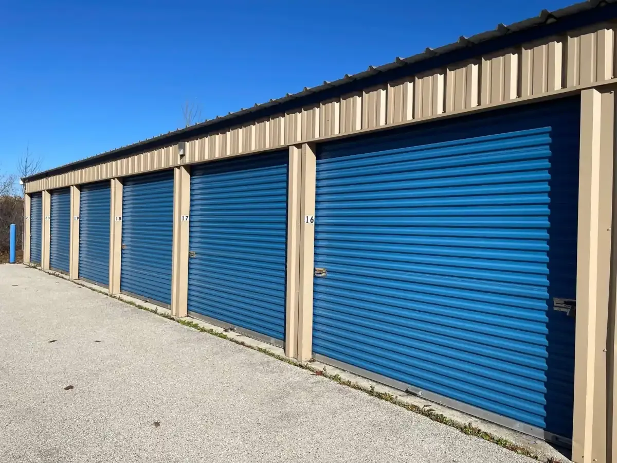Outside-Closed-Roll-Up-Doors-Self-Storage