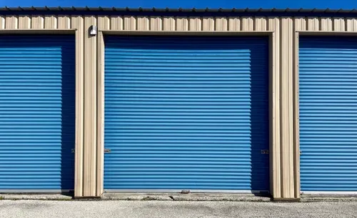 Outside-Closed-Roll-Up-Doors