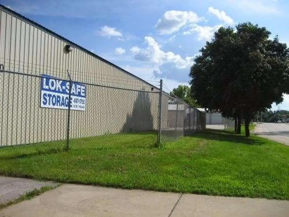 Secure fencing at self storage facility