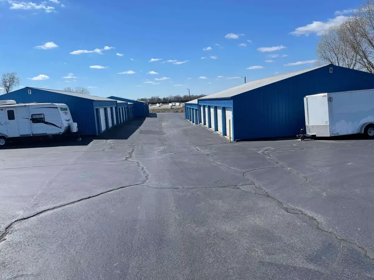 drive up storage units blue